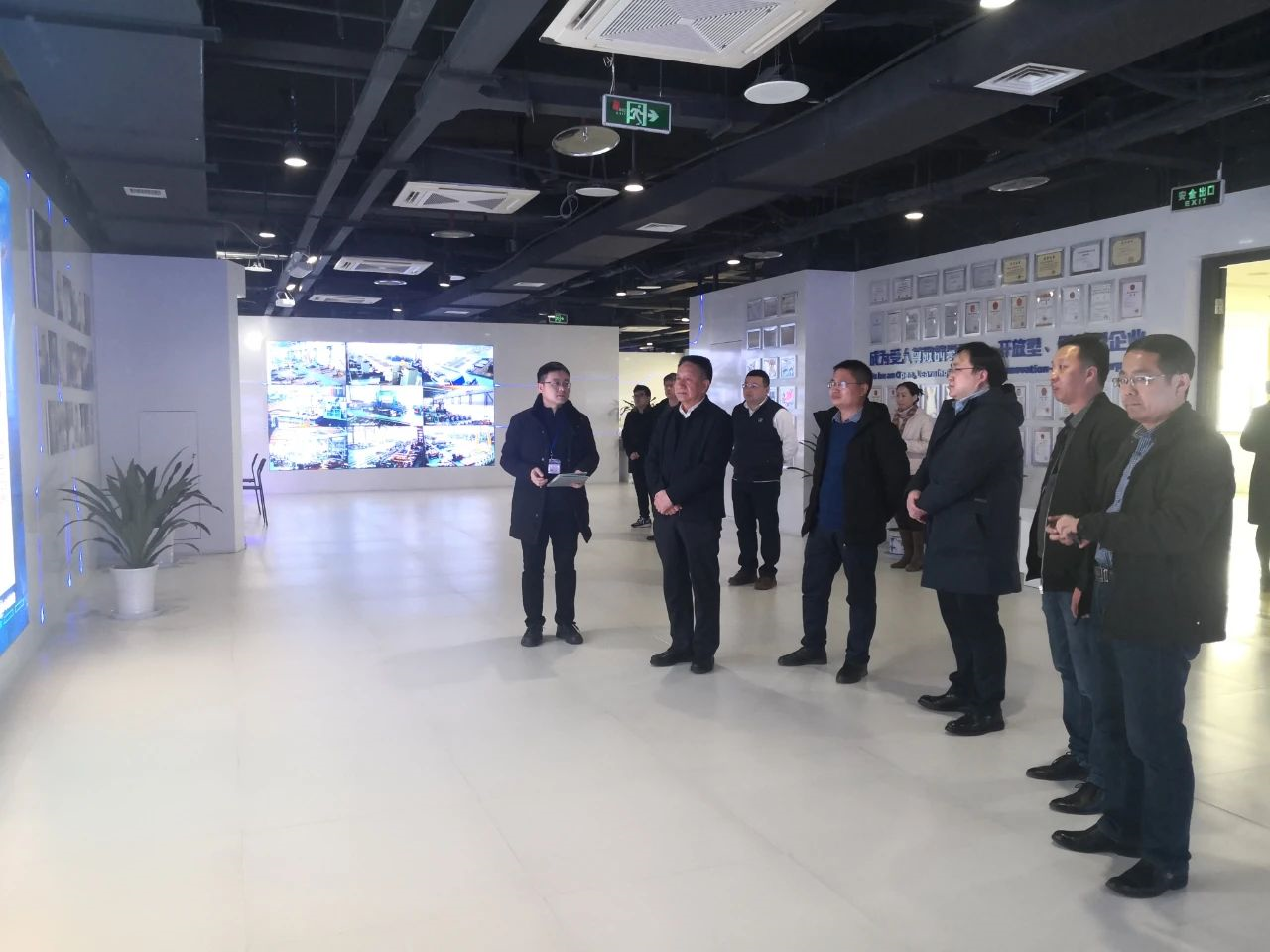 1611036400624.png 1611036400624.png