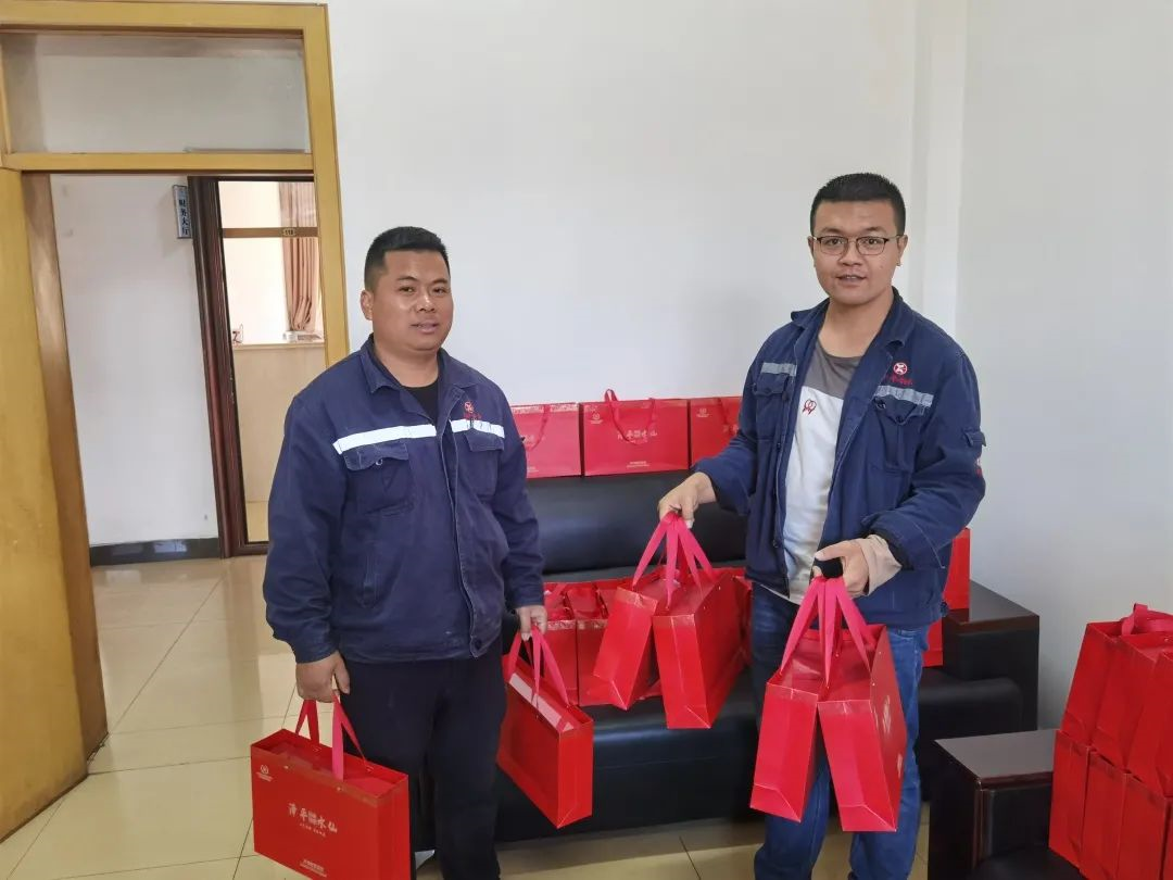 1601947544572.png image.png