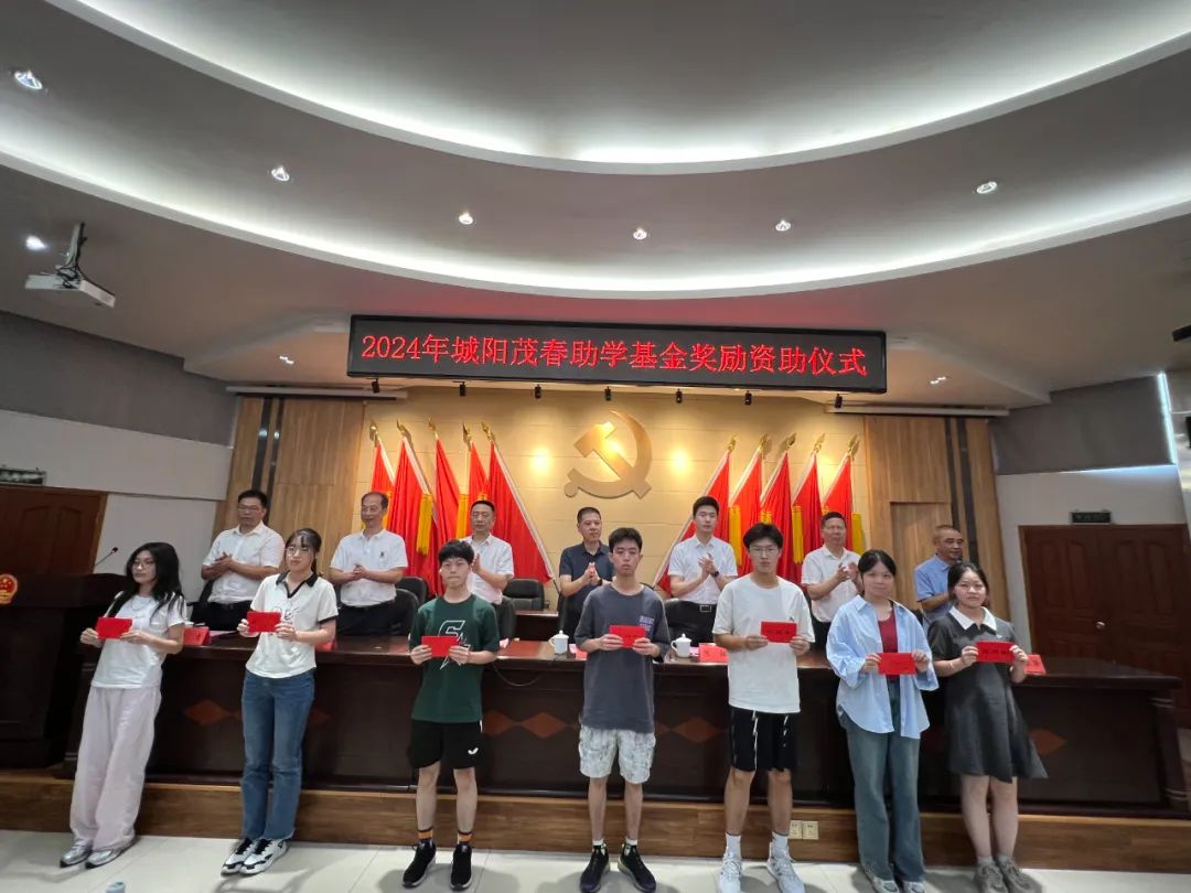 1724401850822.jpg d3f4d07a60e4621c6958f41d33f87a2d.jpg